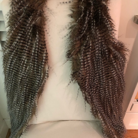 Vest - Picture 2 of 3